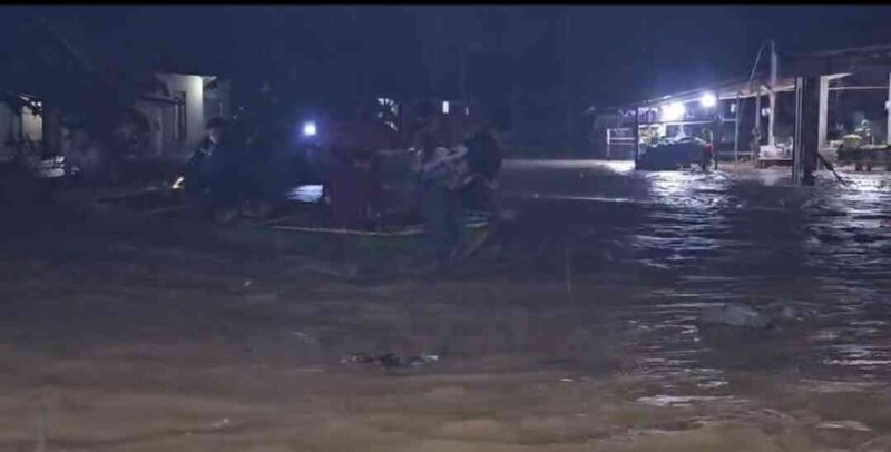 batang-saman-meluap,-150-kk-di-pasaman-barat-terdampak-banjir