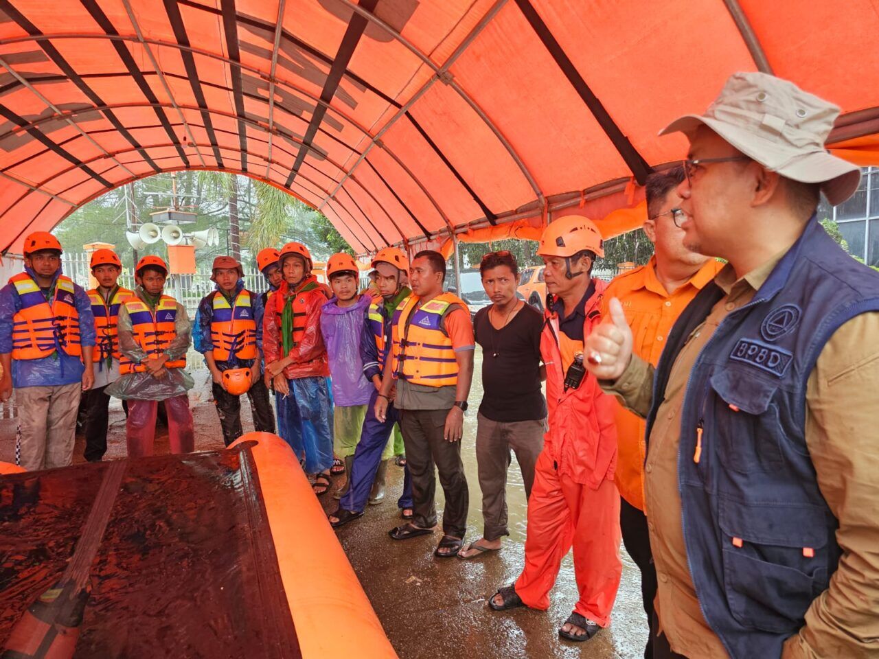 selama-masa-tanggap-darurat-bencana,-sekdaprov-sumbar-akan-berkantor-di-bpbd