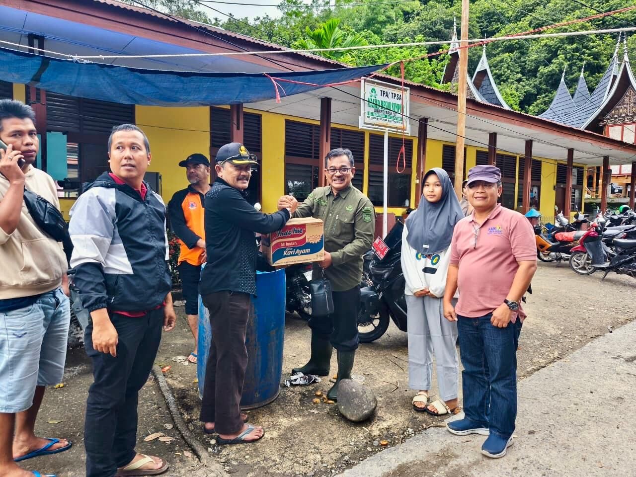 syafruddin-ucok-gercep-bantu-siswa-dan-keluarga-yang-terdampak-bencana-hidrometeorologi.