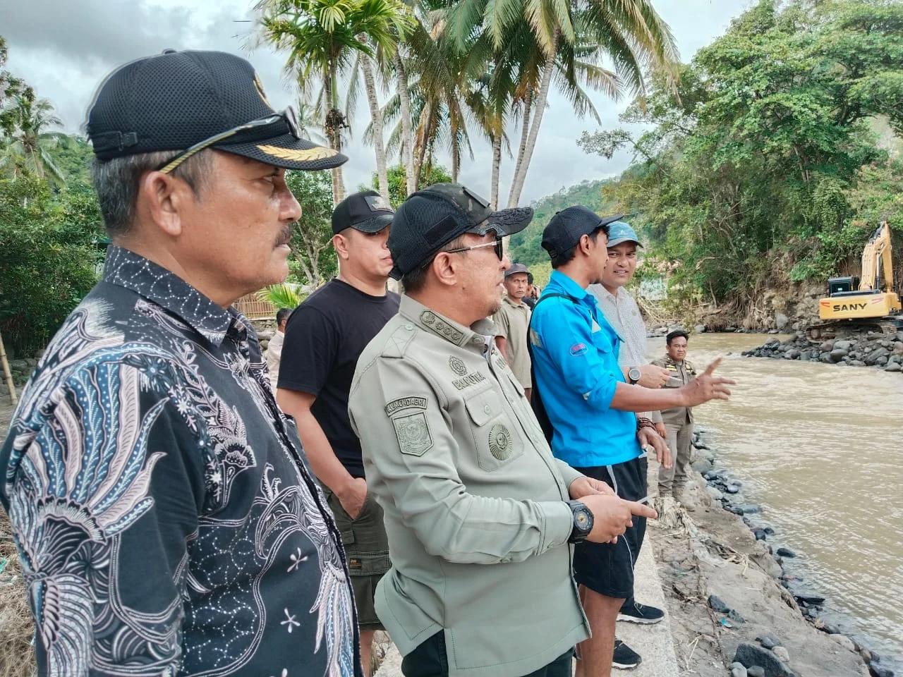 pemkab-tanah-datar-pacu-buka-akses-jalan-sumpur-terdampak