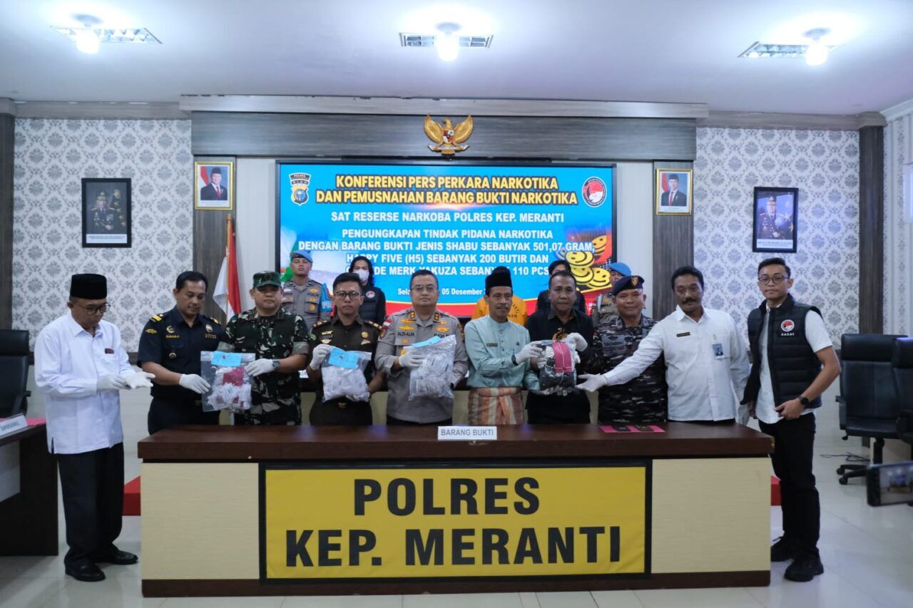 bawa-sabu-dililit-di-paha,-warga-meranti-diamankan-saat-kedatangan-dari-malaysia