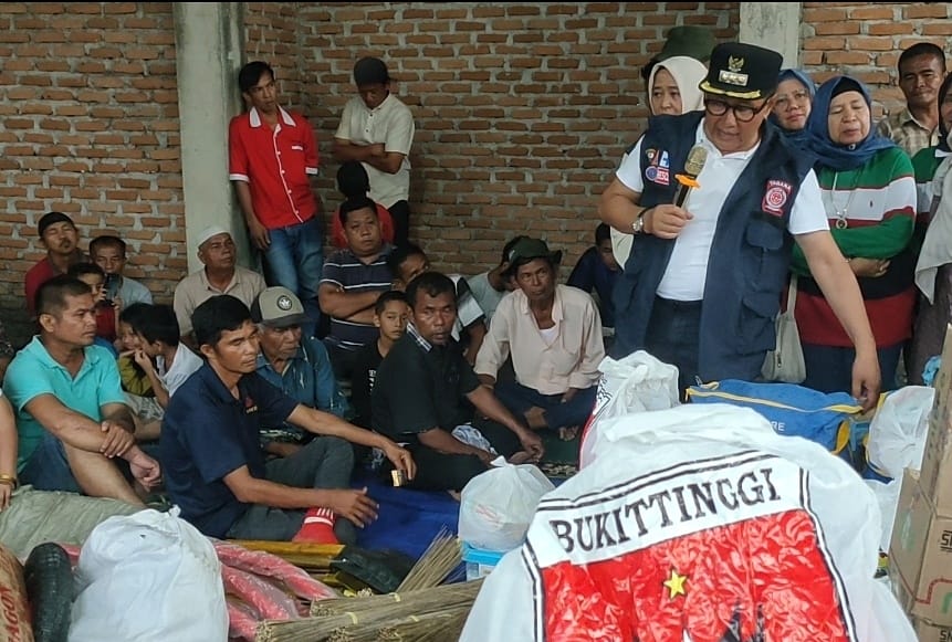 dprd-kota-bukittinggi-kunker-keluar-sumbar-saat-pemko -serahkan-bantuan-bencana