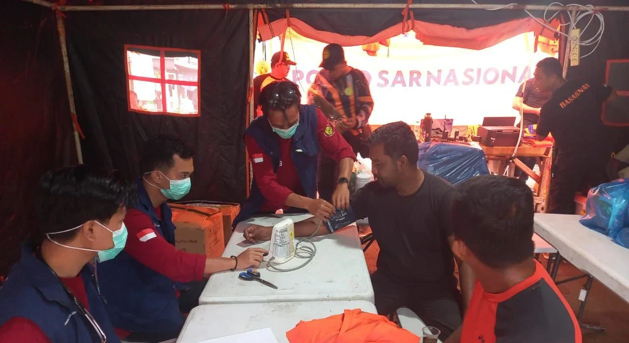 tim-medis-sph-evakuasi-korban,-buka-posko-pengungsian