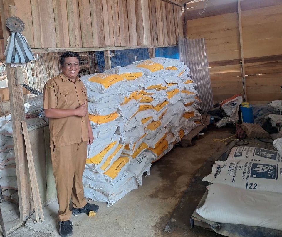 bupati-dharmasraya-pacu-produksi-jagung-dengan-bantuan-bibit-hibrida