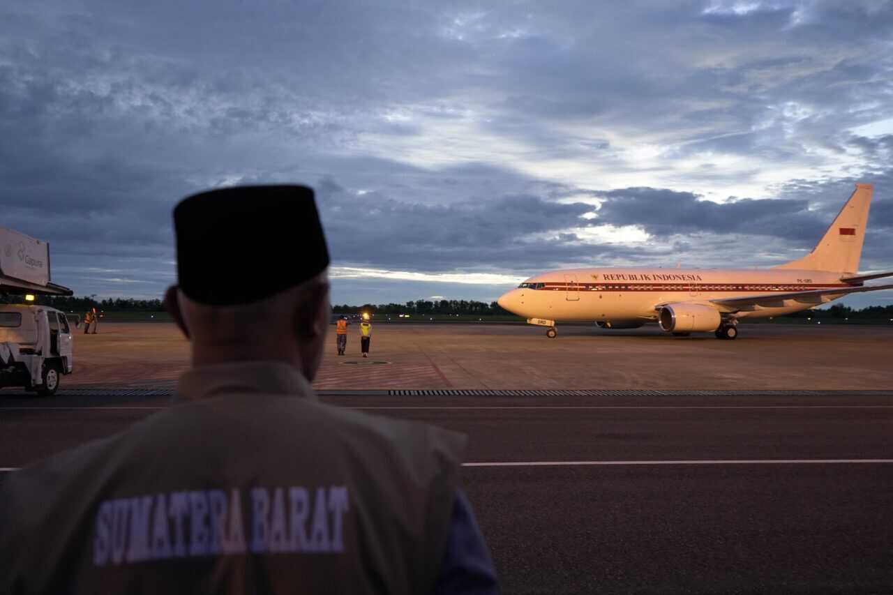 presiden-prabowo-kembali-kunjungi-masyarakat-sumbar-terdampak-banjir-bandang 