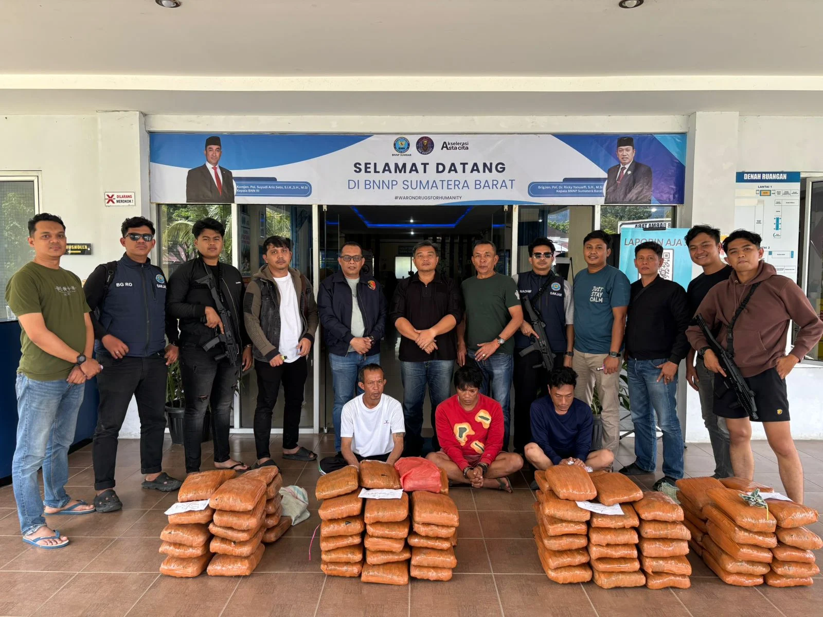 bnnp-sumbar-gagalkan-pengiriman-ganja-lintas-provinsi,-tiga-tersangka-ditangkap