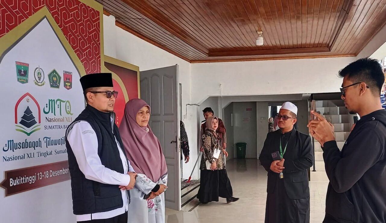 29-kalifah-melaju-ke-final,-ketua-lptq-ibnu-asis-:-sejarah-baru-bukittinggi
