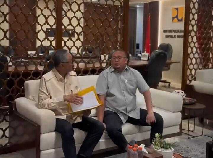 andre-rosiade-kawal-rp1,2-triliun-perbaikan-20-jalan-rusak-di-sumbar