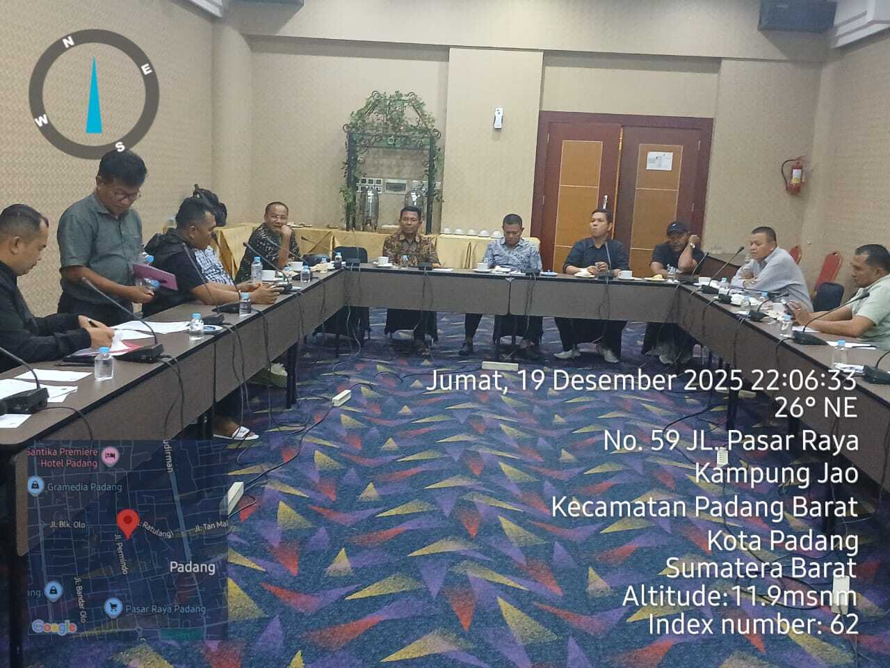 korban-bencana-masih-berduka,-dprd-agam-keluar-daerah-juga