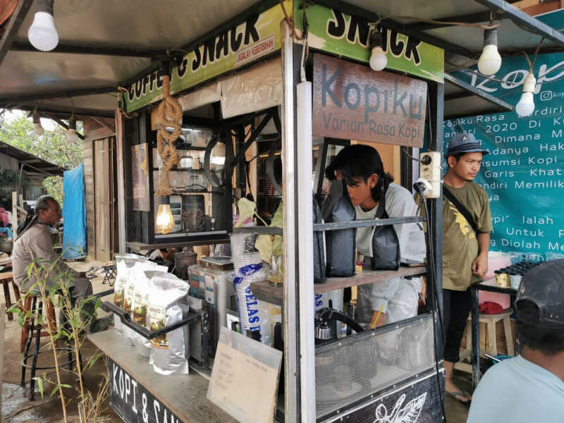 antre-secangkir-kopi-nikmat-di-aceh-tamiang