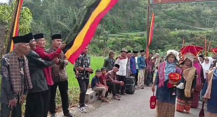 camat-canduang-lepas-pawai-taaruf-wisuda-tahfidz