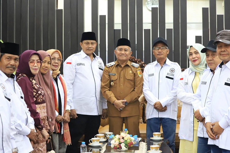 solok-saiyo-sakato-bantu-korban-banjir-di-kota-solok