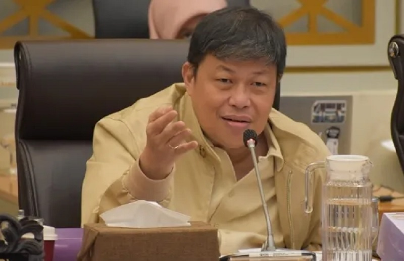 kolaborasi-cerdas-kkp-pln-ubah-kayu-banjir-jadi-energi,-begini-kata-alex-indra-lukman