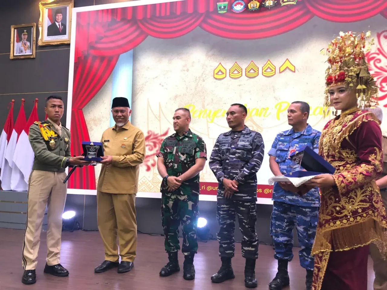 mahyeldi-puji-kontribusi-nyata-kadet-unhan-bagi-korban-bencana-sumbar