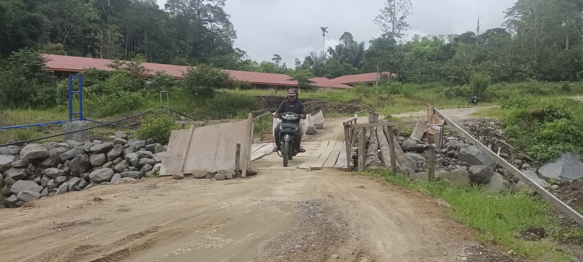 jembatan-tergerus-lahar-dingin,-akses-warga-parambahan–sungai-jambu-kian-terisolasi
