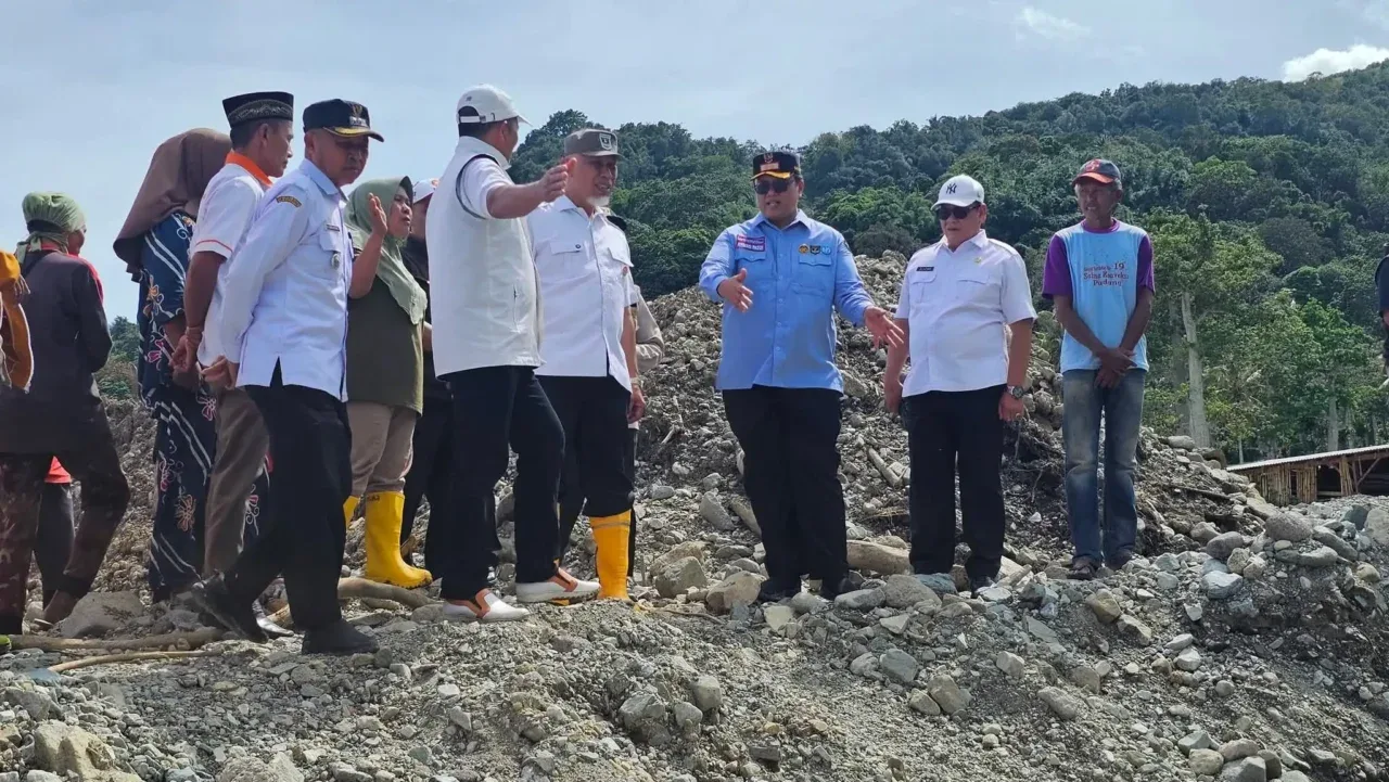 wabup-tanah-datar-minta-solusi-bagi-rumah-rusak-dan-zona-merah