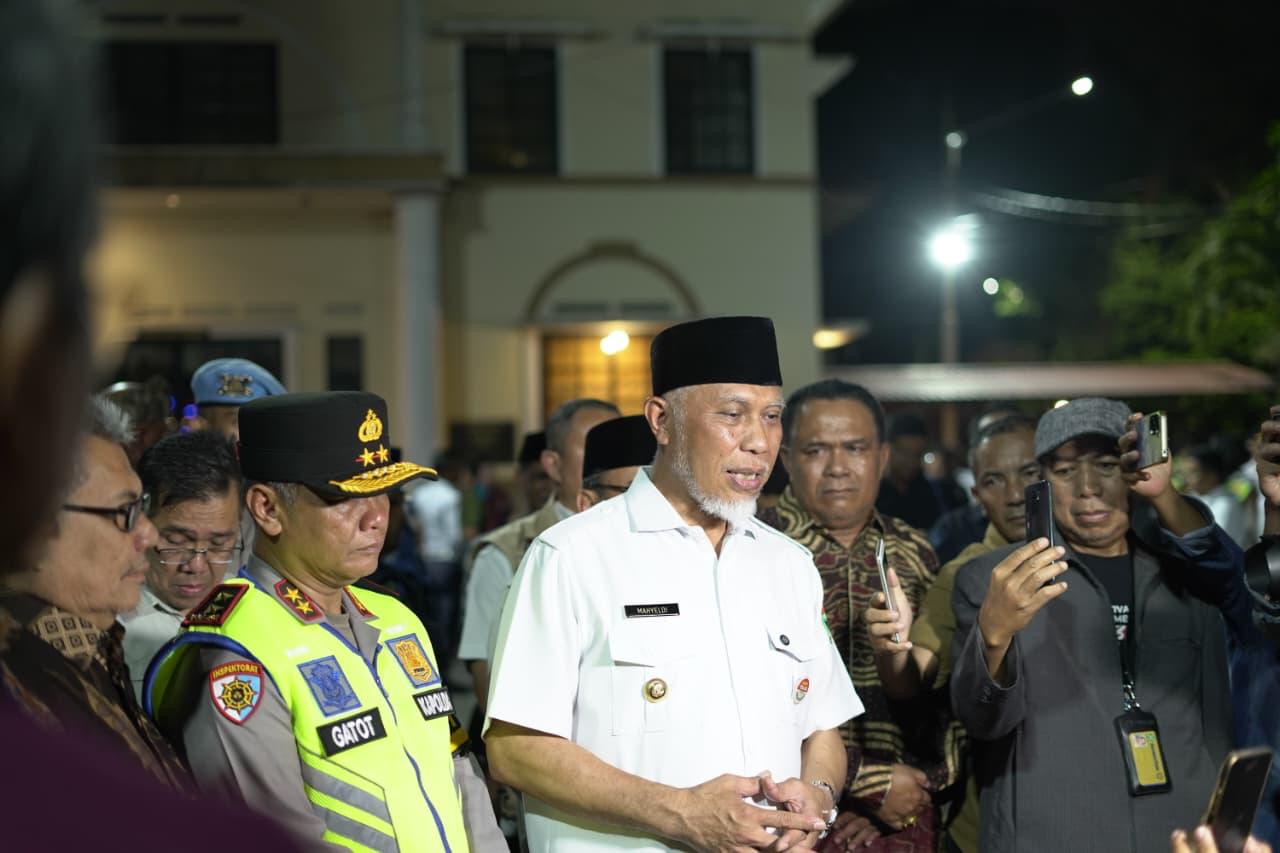 gubernur-sumbar-:-keamanan-dan-ketertiban-terjaga-sepanjang-2025-terima-kasih-kapolda 