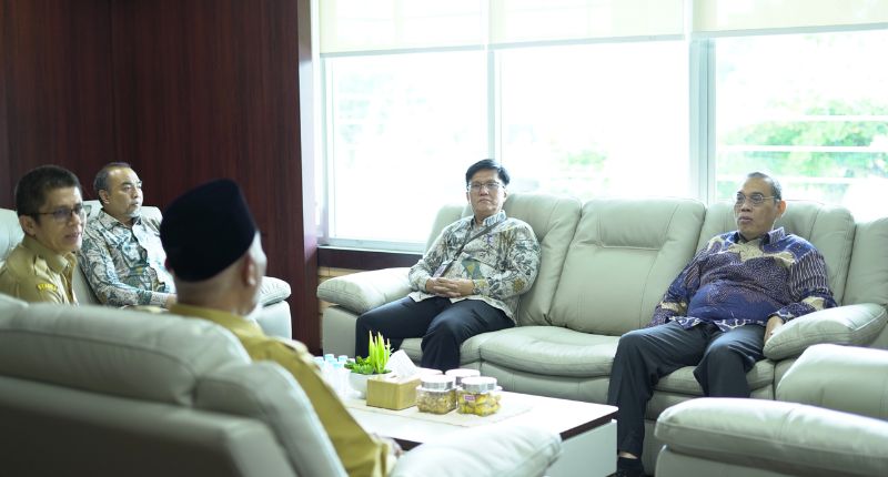 gubernur-sumbar-gandeng-bpk-awasi-penanganan-bencana