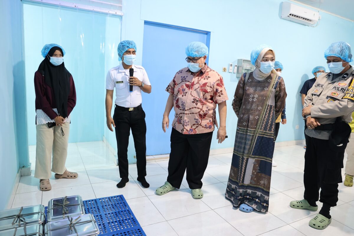 ketua-dprd-sumbar-minta-mbg-sppg-sblf-jati-perkuat-ekonomi-lokal