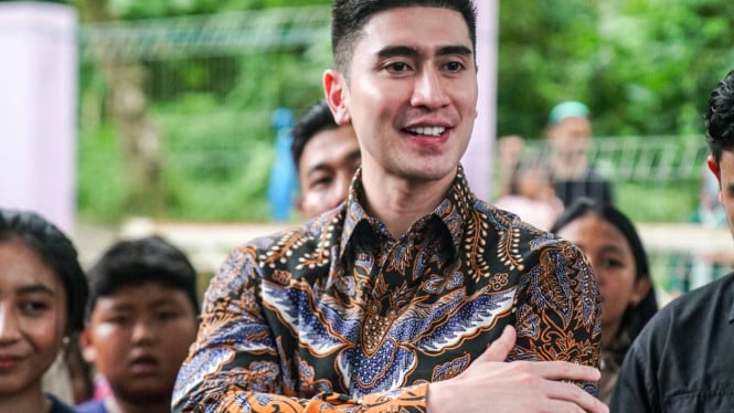 pandji-kritik-verrell,-ahok-dukung,-warganet-soroti-kualitas-legislator