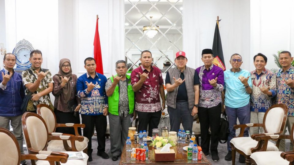 kunker-ke-kota-pariaman,-irman-gusman-komit-kawal-rehab-rekon-pascabencana