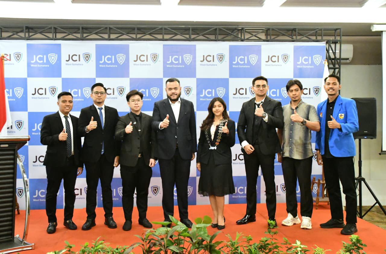inaugurasi-jci-west-sumatera:-fadly-amran:-pemko-padang-siap-berkolaborasi-dengan-organisasi-kepemudaan