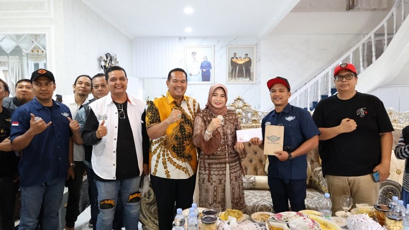 imbi-sumbar-beri-bantuan-kepada-warga-terdampak-bencana-di-kota-pariaman