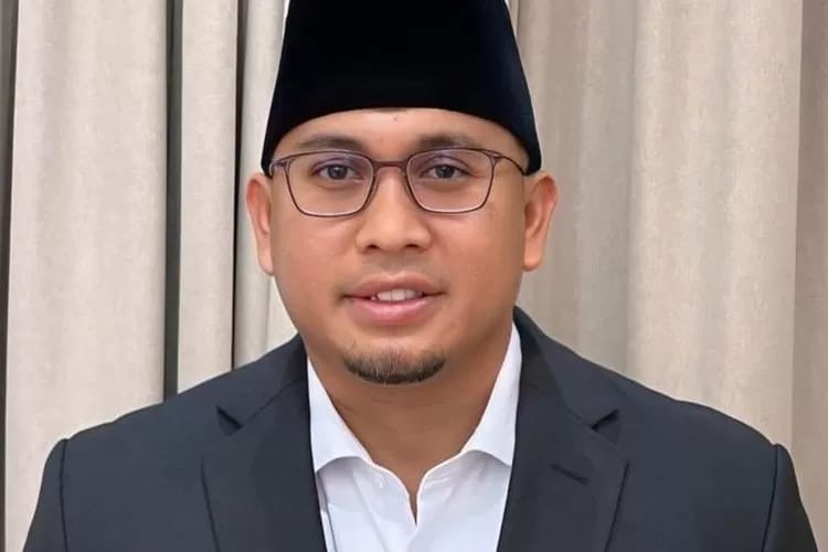 gawat,-penasehat-semen-padang-fc-ngamuk,-sebut-main-pakak-usai-kalah-2-3-dari-persis