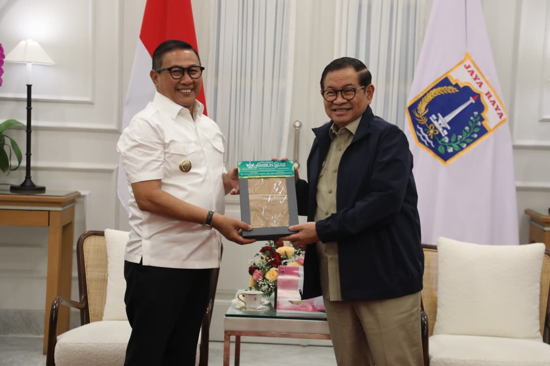 wako-bukittinggi-temui-gubernur-dki-jakarta,-bahas-status-daerah-khusus-dan-hibah-sarpras