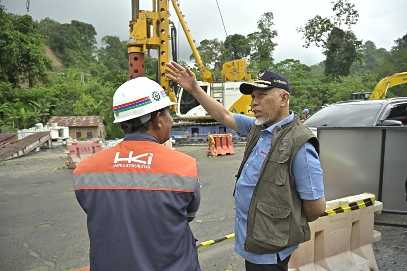 gubernur-tinjau-perbaikan-jembatan-kembar,-target-rampung-jelang-lebaran
