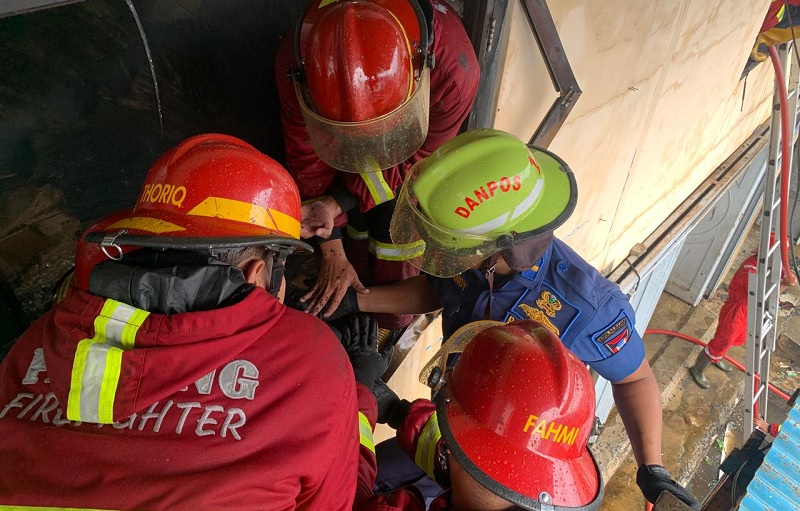 gudang-ikan-di-padang-barat-terbakar,-kerugian-ditaksir-rp600-juta