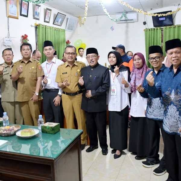 baznas-agam-rekrut-lima-relawan-untuk-perkuat-kinerja