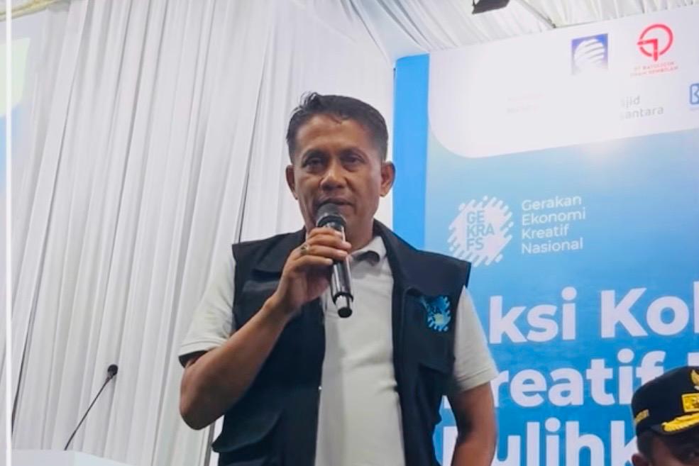 evi-yandri-apresiasi-kepedulian-gekrafs,-rayakan-hut-ke-7-di-huntara-limau-manis