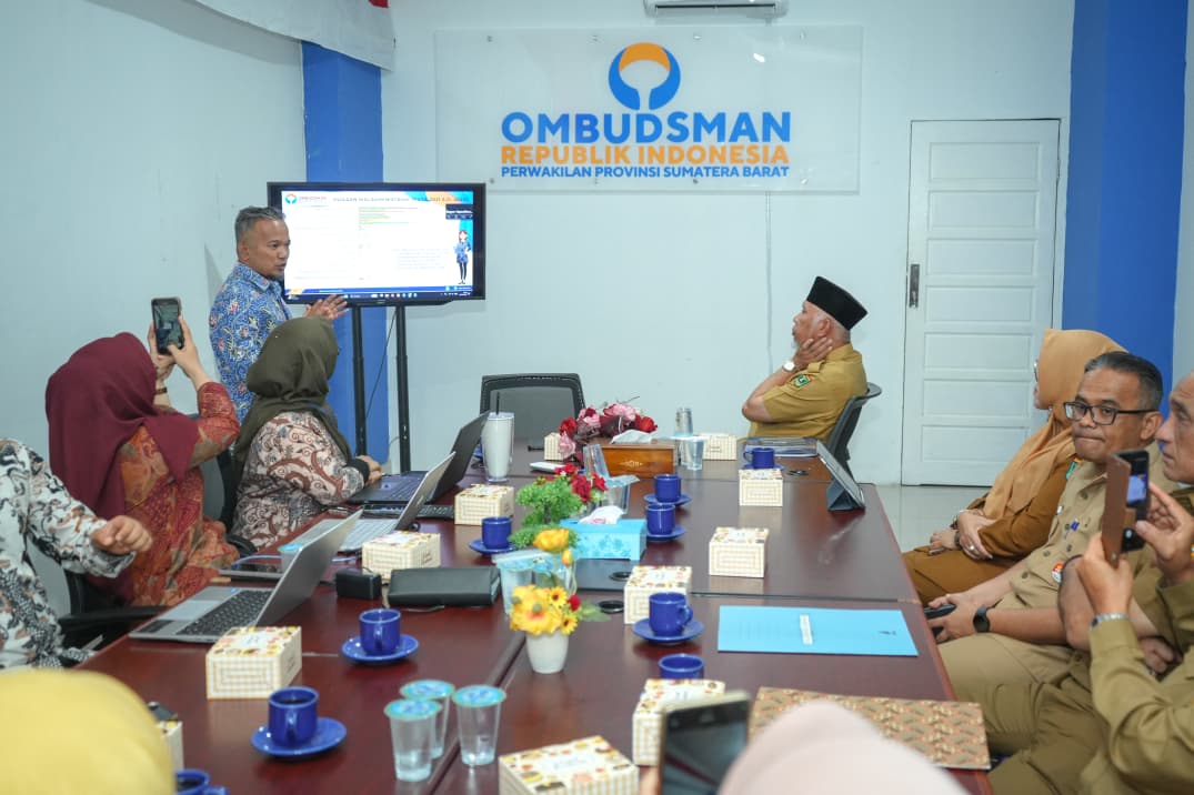 gubernur-mahyeldi-dorong-opd-miliki-unit-pengaduan-mandiri-dengan-pendampingan-ombudsman-ri