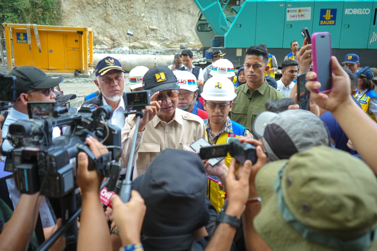 menteri-pu-instruksikan-jalur-lembah-anai-fungsional-24-jam-selama-libur-lebaran