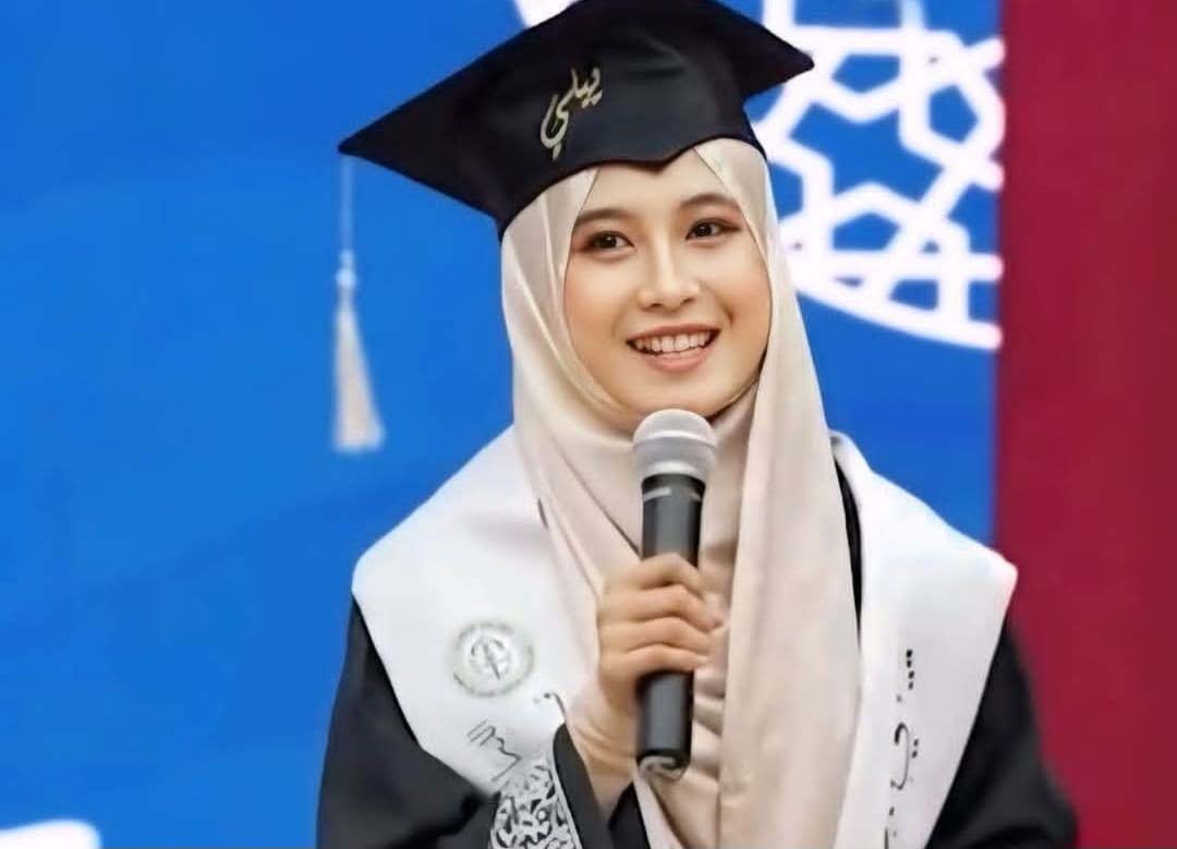 yeli-putriani,-mahasiswi-al-azhar-asal-kampung-mandeh-siti-manggopoh