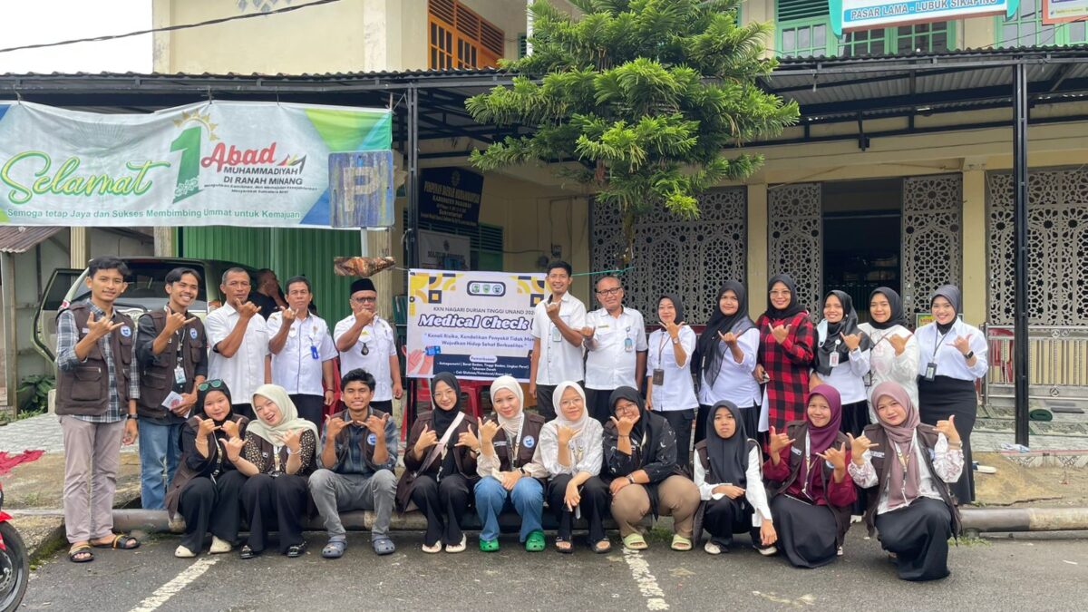 mahasiswa-kkn-unand-gelar-medical-check-up-gratis-dan-edukasi-ptm-di-nagari-durian-tinggi