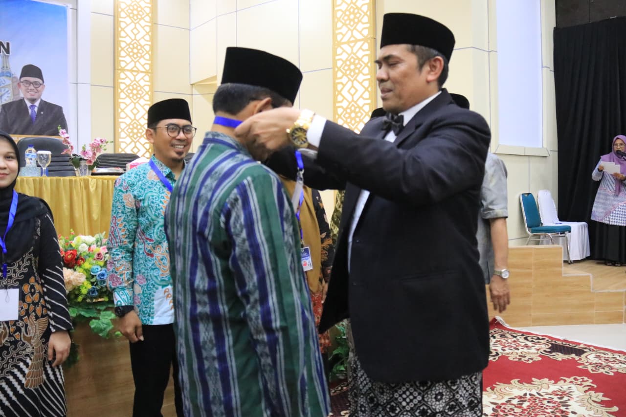 diklat-ppih-kloter-padang,-dirjen-pengendalian-tekankan-disiplin-dan-kebugaran-petugas-haji