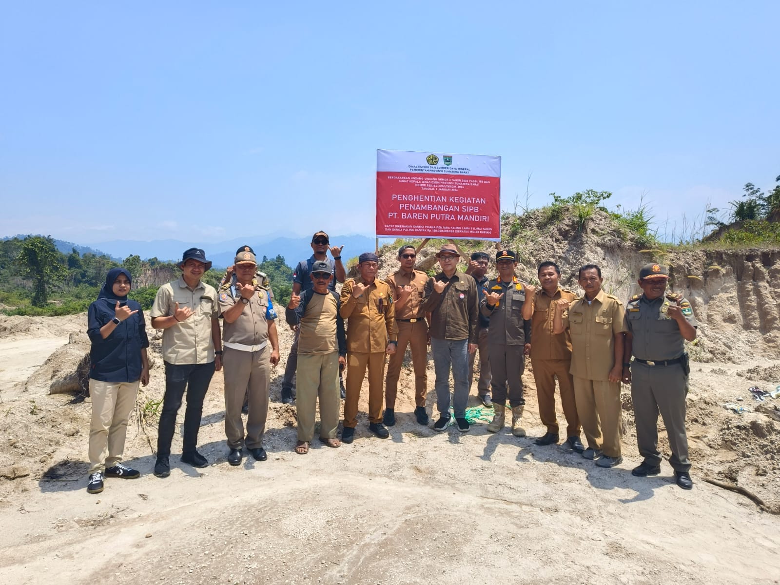 pemprov-sumbar-hentikan-aktivitas-tambang-bermasalah-di-padang-pariaman