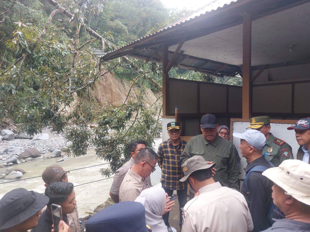 pembongkaran-bangunan-di-lembah-anai-batal