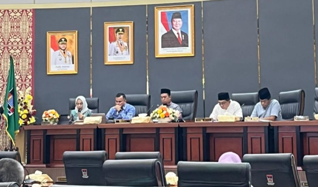 sosialisasi-pokir,-anggota-dprd-kota-padang-dibekali-teknis -penginputan-usulan-melalui-sipd-ri