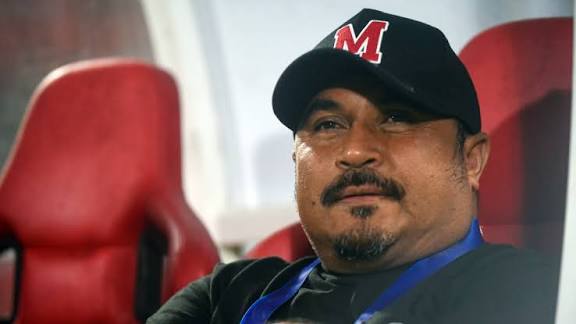 mampukah-imran-nahumarury-selamatkan-semen-padang-fc-dari-jerat-degradasi?