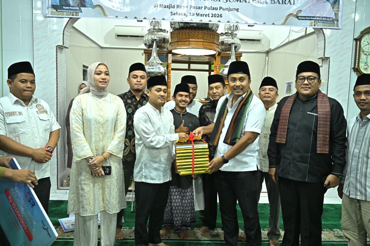 safari-ramadan-di-dharmasraya,-wagub-vasko-puji-kerukunan-masyarakat-di-tengah-keberagaman-etnis