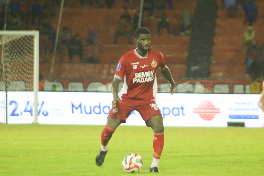 kabar-gembira-pemain-semen-padang-fc-wakasso-dan-giraldo-hanya-cidera-ringan