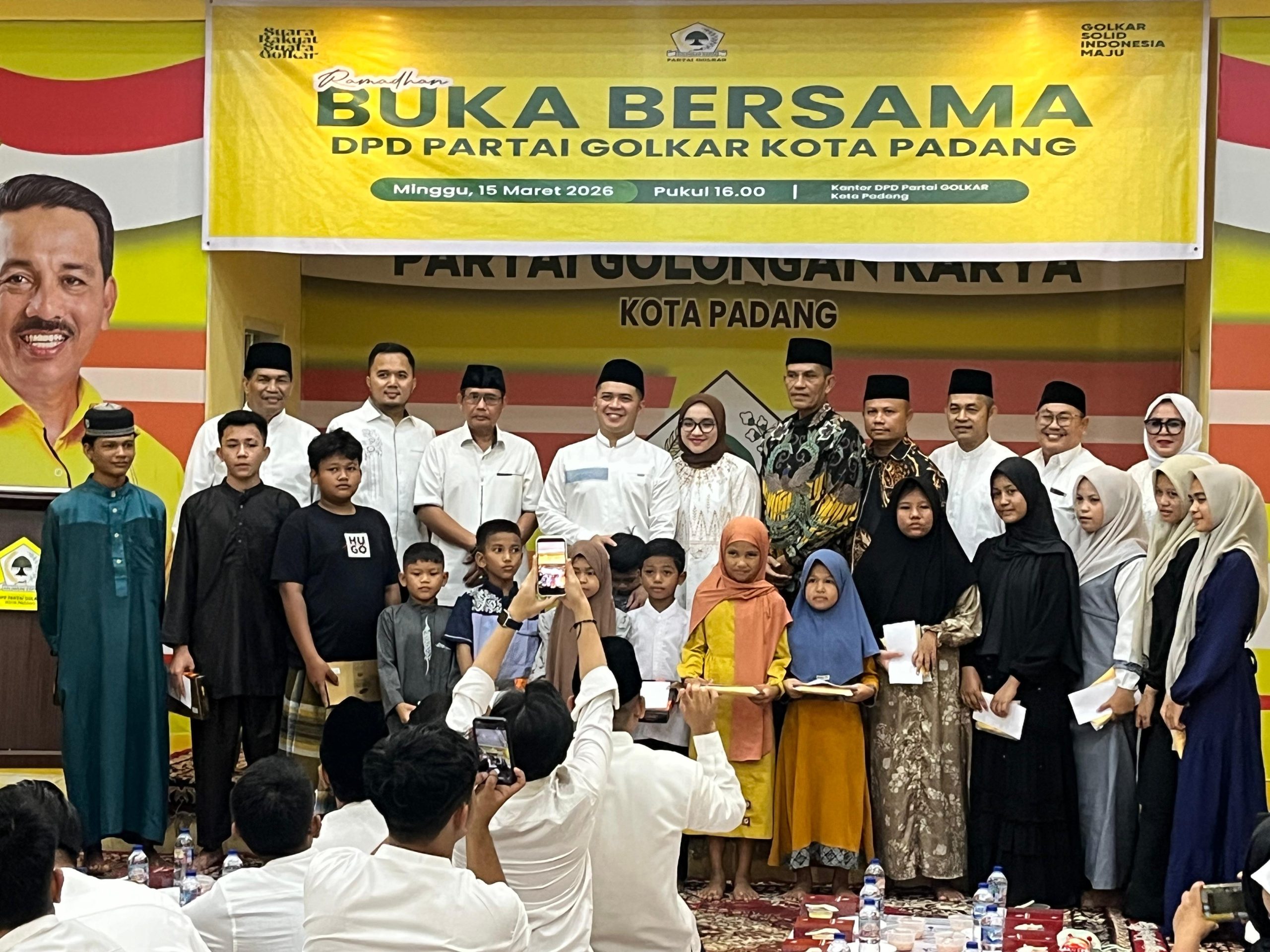 buka-bersama-pengurus-dan-anak-yatim,-partai-golkar-siap-antarkan-iqra-chissa-jadi-wako-padang-kedepan
