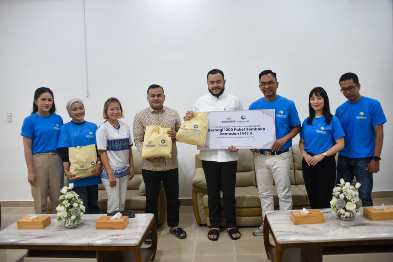 perbanas-salurkan-1.000-sembako-untuk-korban-bencana-di-padang