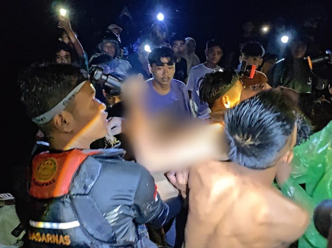 tim-sar-akhirnya-temukan-jasad-pemuda-tenggelam-di-solsel