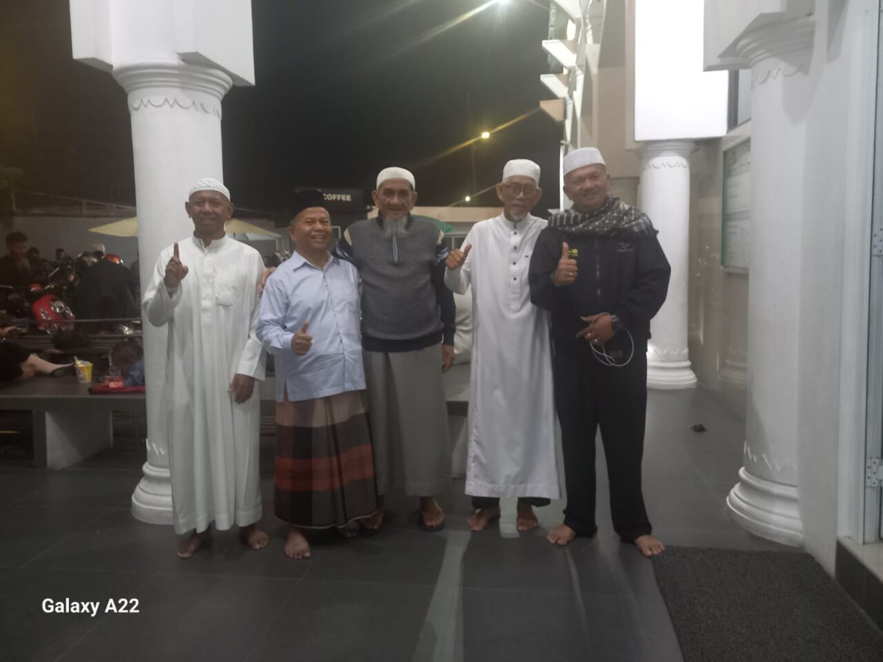 masjid-ramah-pemudik-jadi-penyelamat-di-tengah-lonjakan-pengunjung-kota-bukittinggi