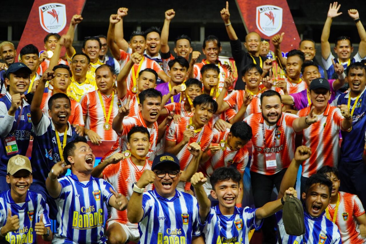 bakar-semangat-pemain-pada-final-liga-4-sumbar,-manajer-tim-psp-padang-indra-yunaidi-gelontorkan-bonus-per-gol